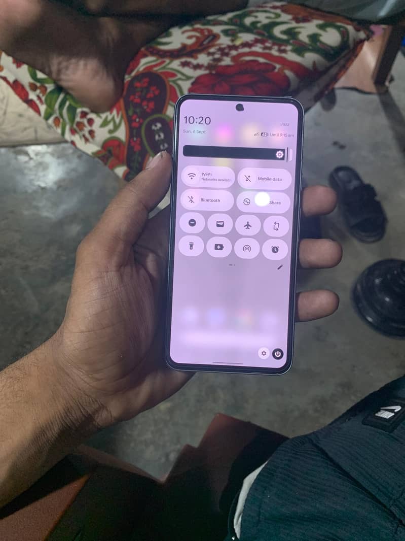 Google Pixel 8 5