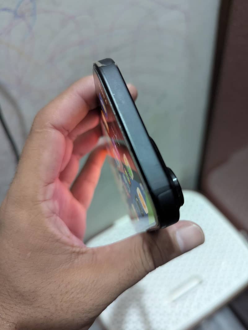 Apple iPhone 15 3