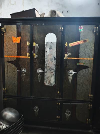 Cupboard Almari