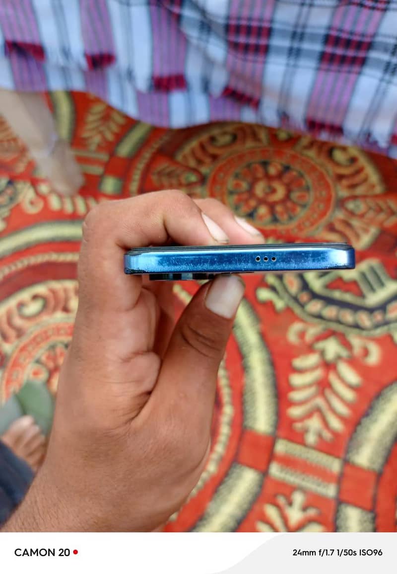 Tecno CAMON 20 2