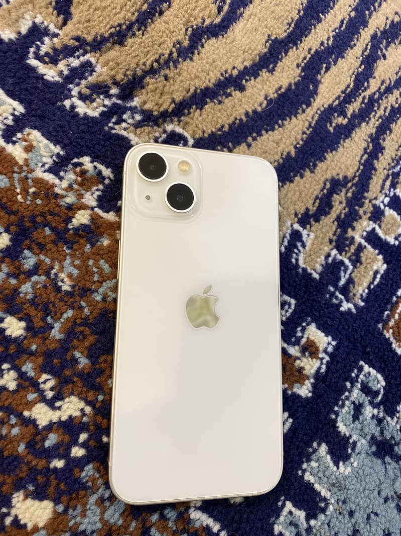 Apple iPhone 13 4