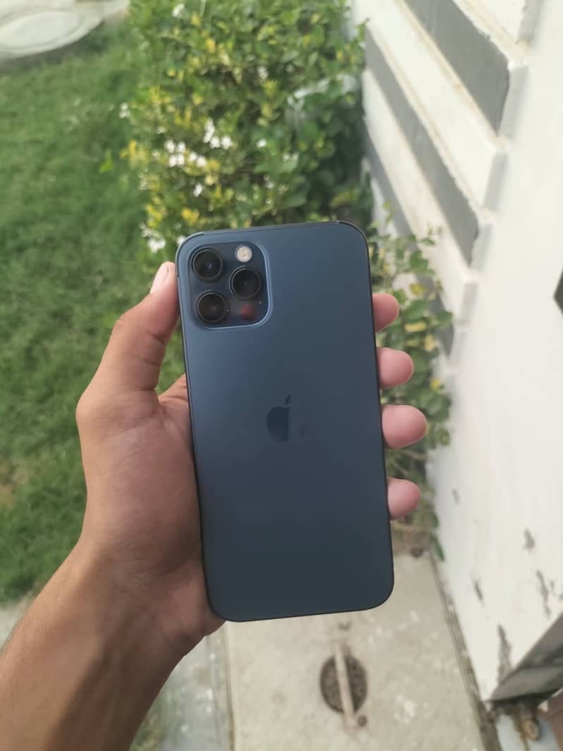 Apple iPhone 12 Pro 1