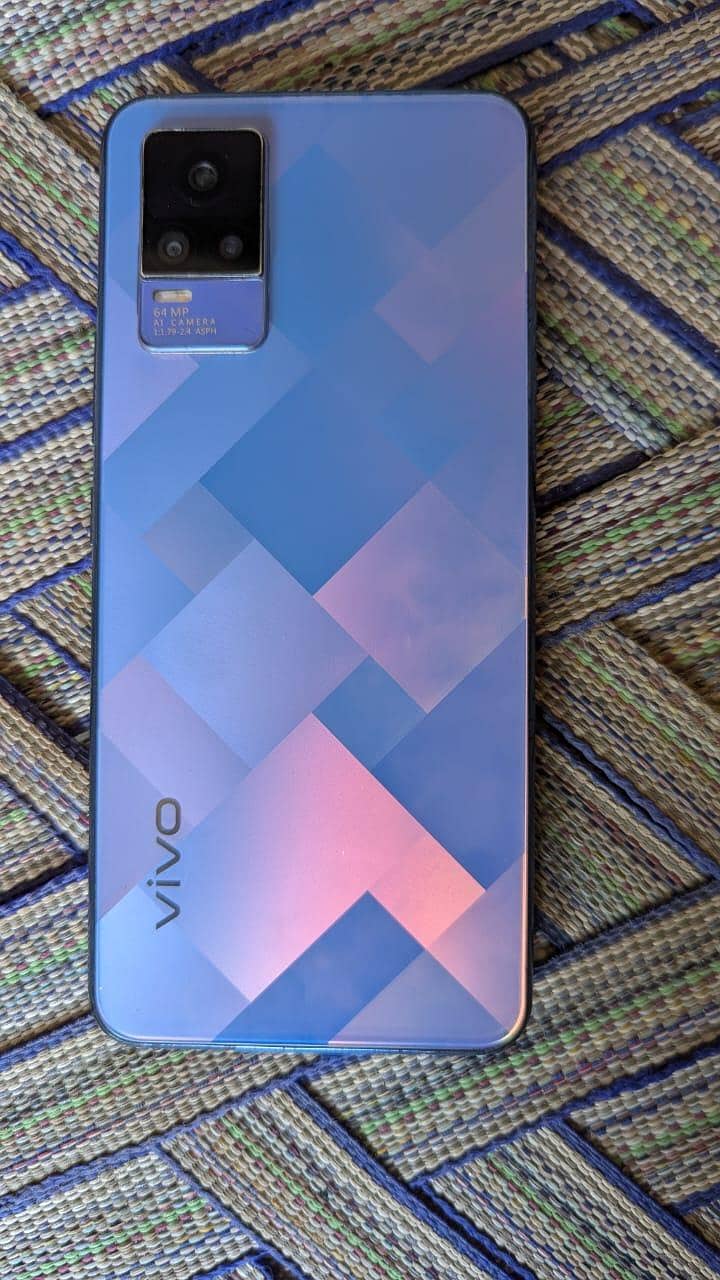 Vivo V21e 4