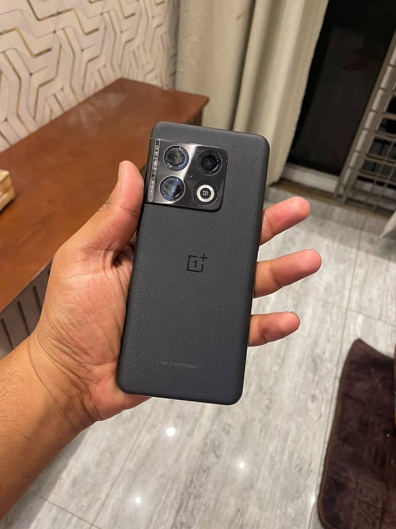 One Plus 10 Pro 3