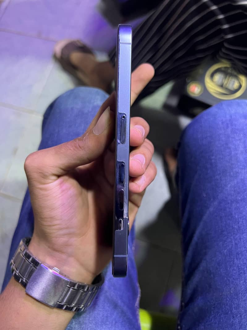 Apple iPhone 13 Pro 1