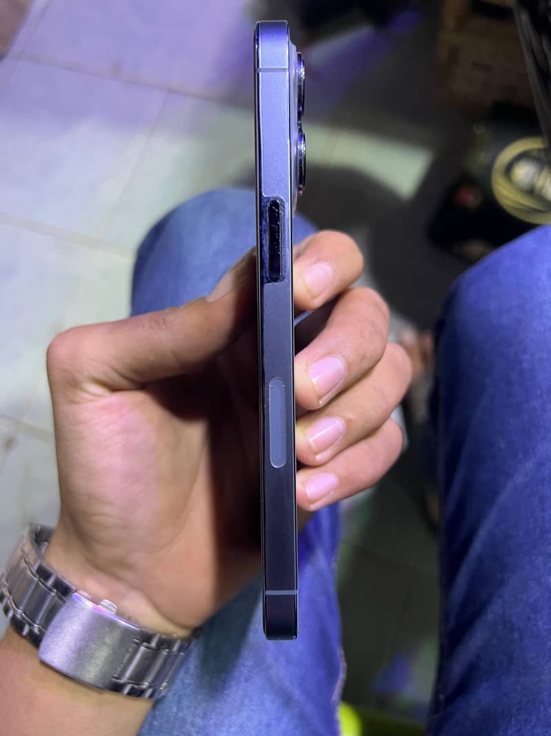 Apple iPhone 13 Pro 2