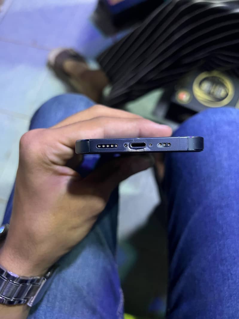 Apple iPhone 13 Pro 3