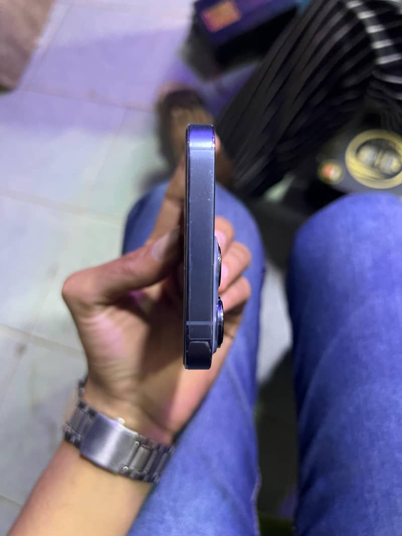 Apple iPhone 13 Pro 4