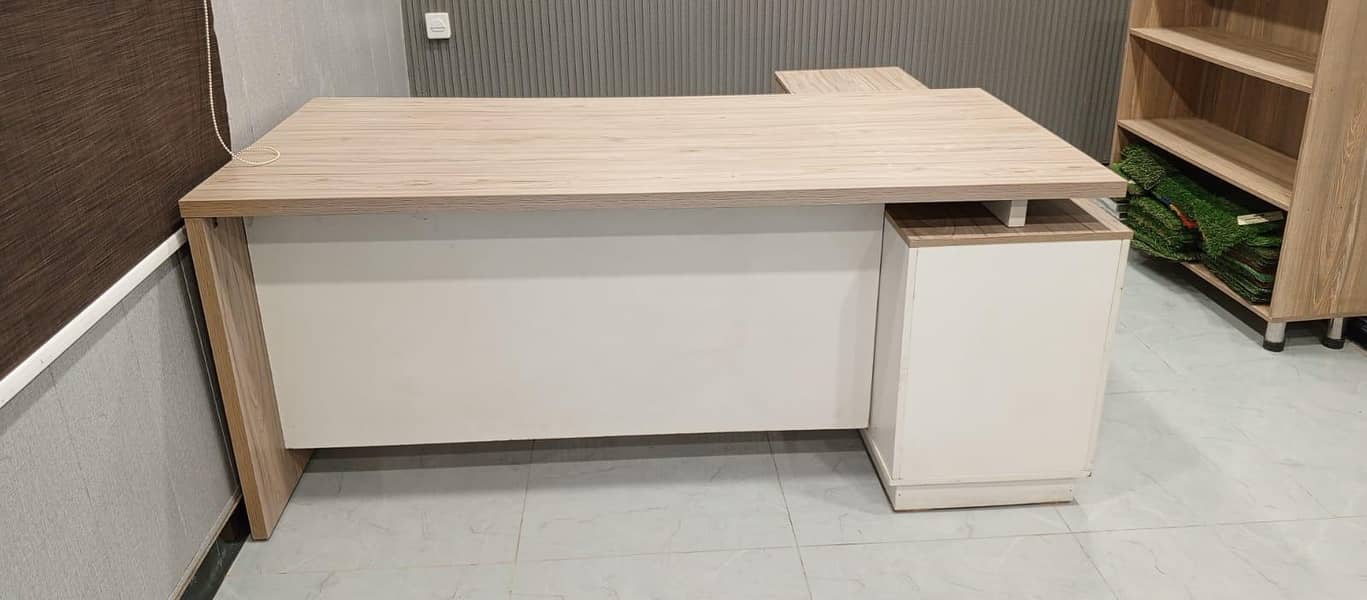 office Table 0