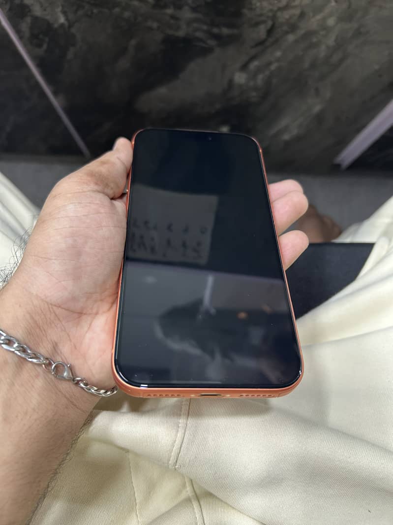 Apple iPhone 17 Pro Max 1