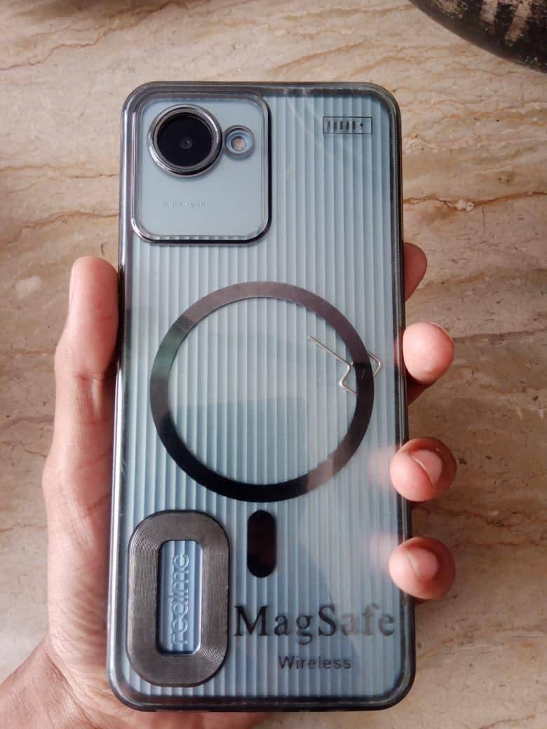 Realme C30 1