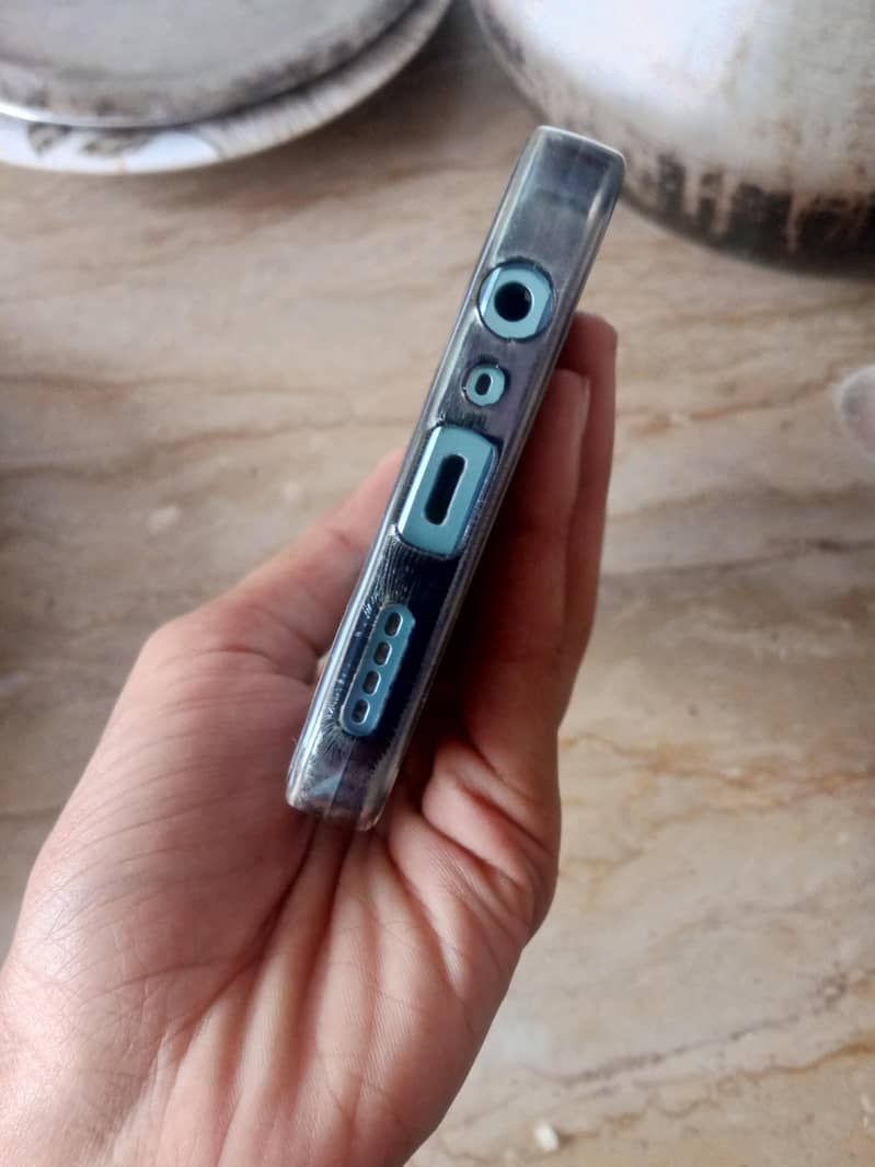 Realme C30 4
