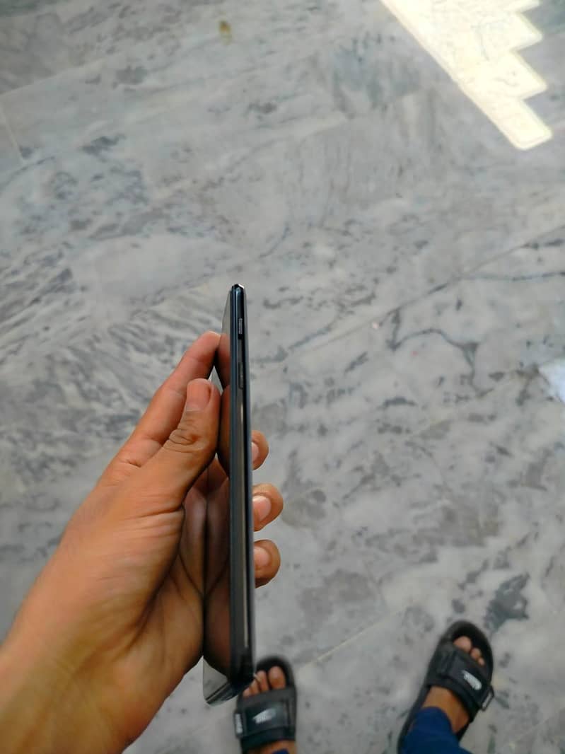 gaming device 4