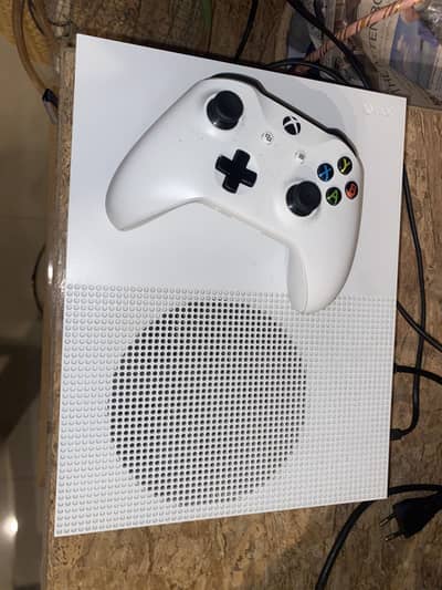 Xbox one S Prestine Condition