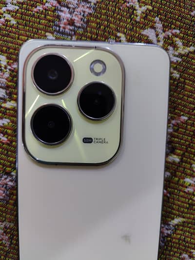 Infinix hot 40 pro