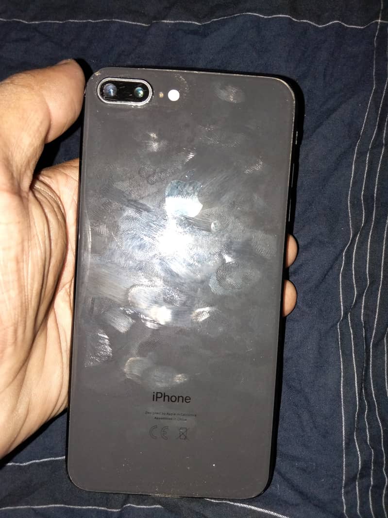 Apple iPhone 8 Plus 0