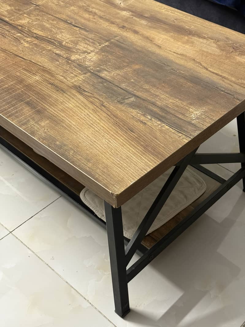 Center coffee table 2