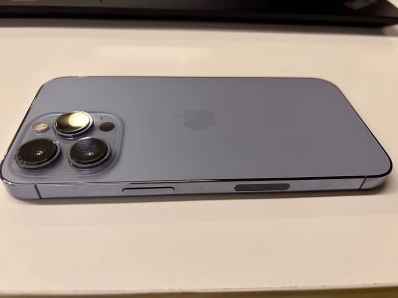 Apple iPhone 13 Pro 1