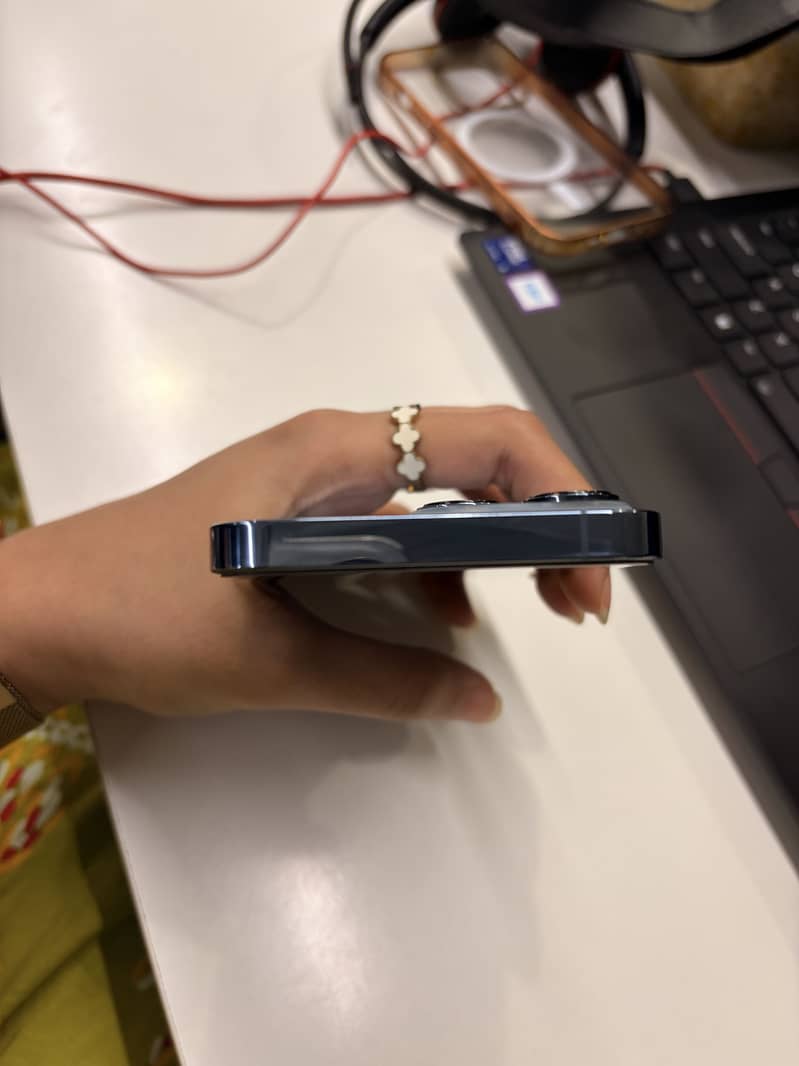 Apple iPhone 13 Pro 4