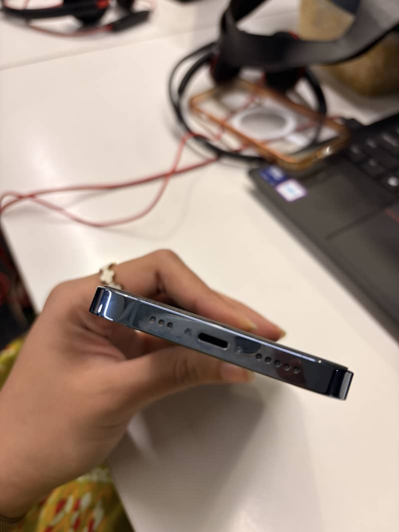 Apple iPhone 13 Pro 6