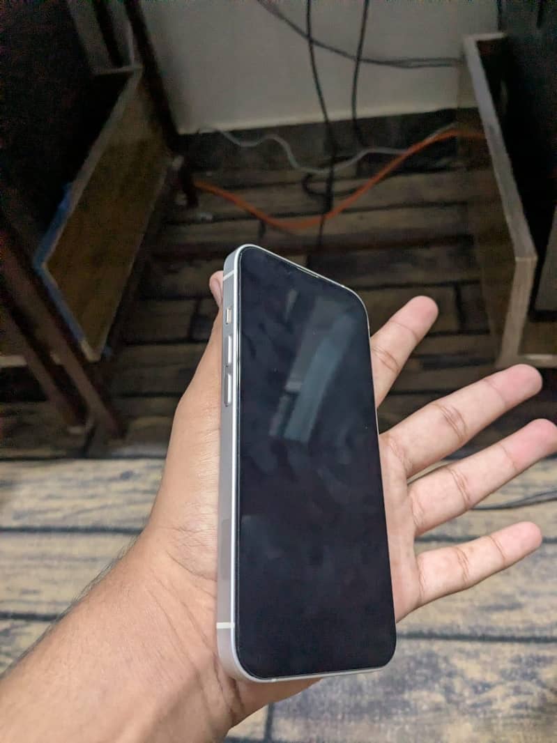iPhone 14 128GB | 96% Battery Health | No Open No Repair 4