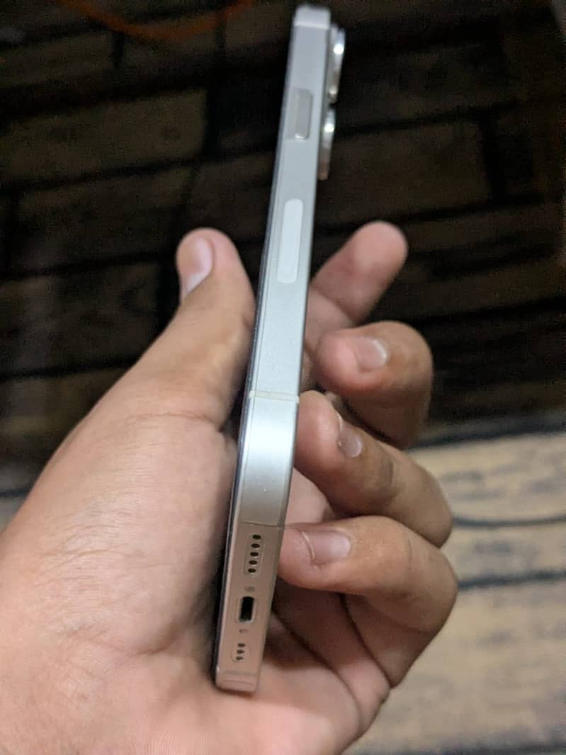iPhone 14 128GB | 96% Battery Health | No Open No Repair 6