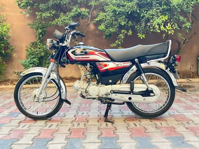 Honda CD 70| 2025 Model| Total original and Scratchless|10/10condition