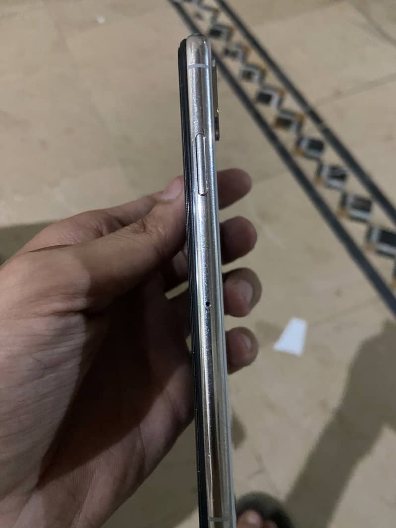 Apple iPhone X 2