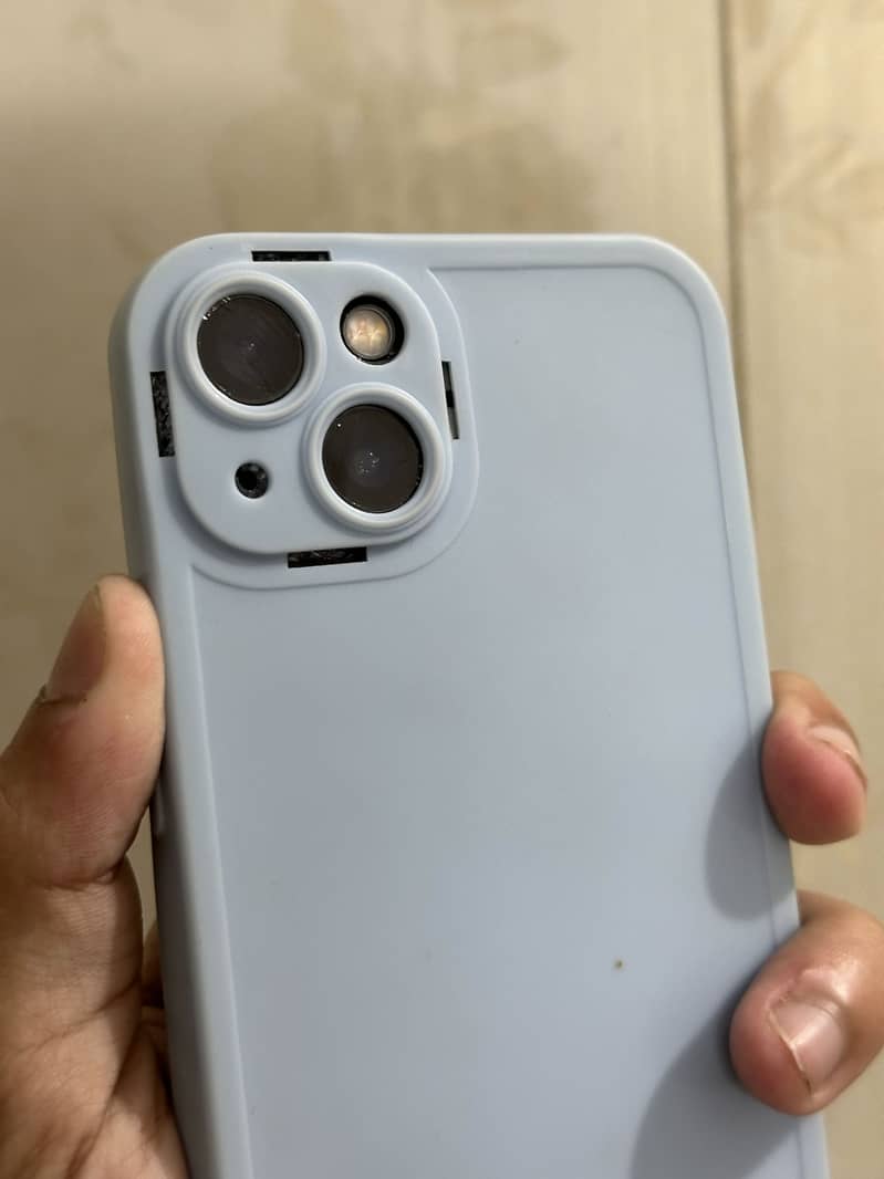 Apple iPhone 13 2