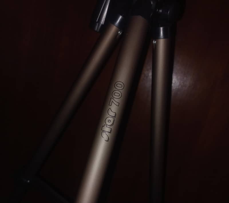 camera stand 6