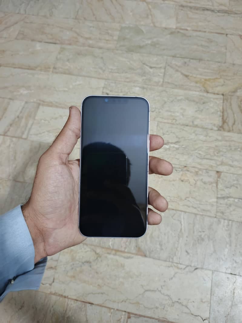 iPhone 14 7
