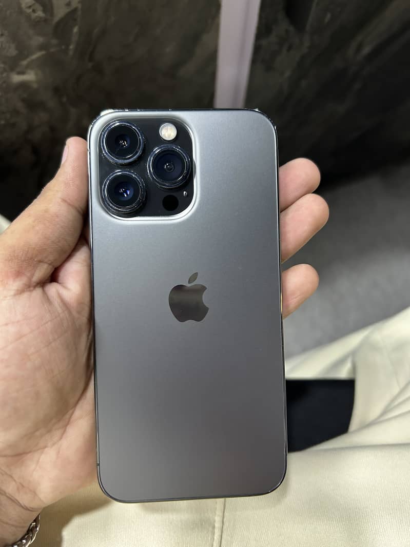 IPHONE 13 PRO 1
