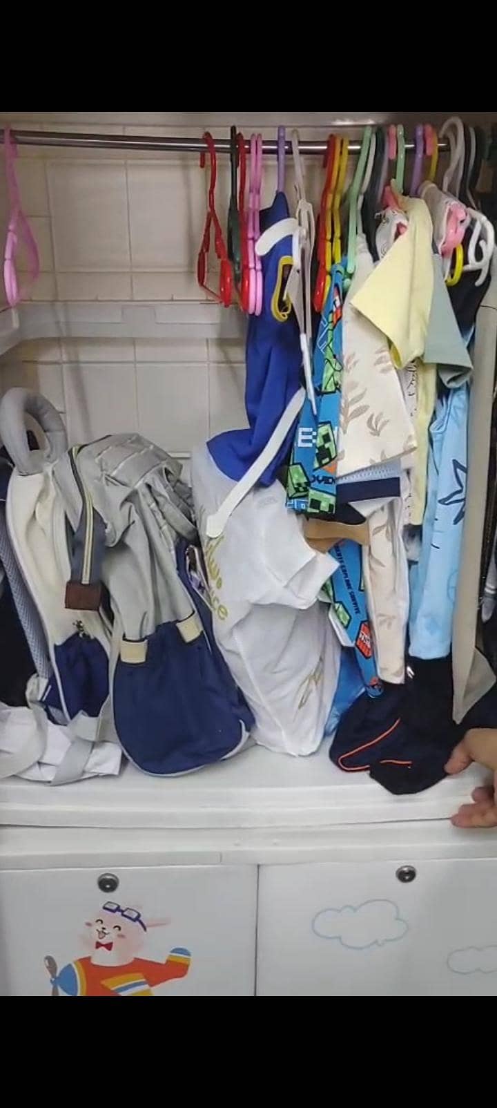 important kits almari 3