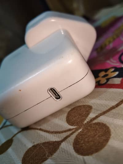 Apple iphone 16 PM 30W original Charger