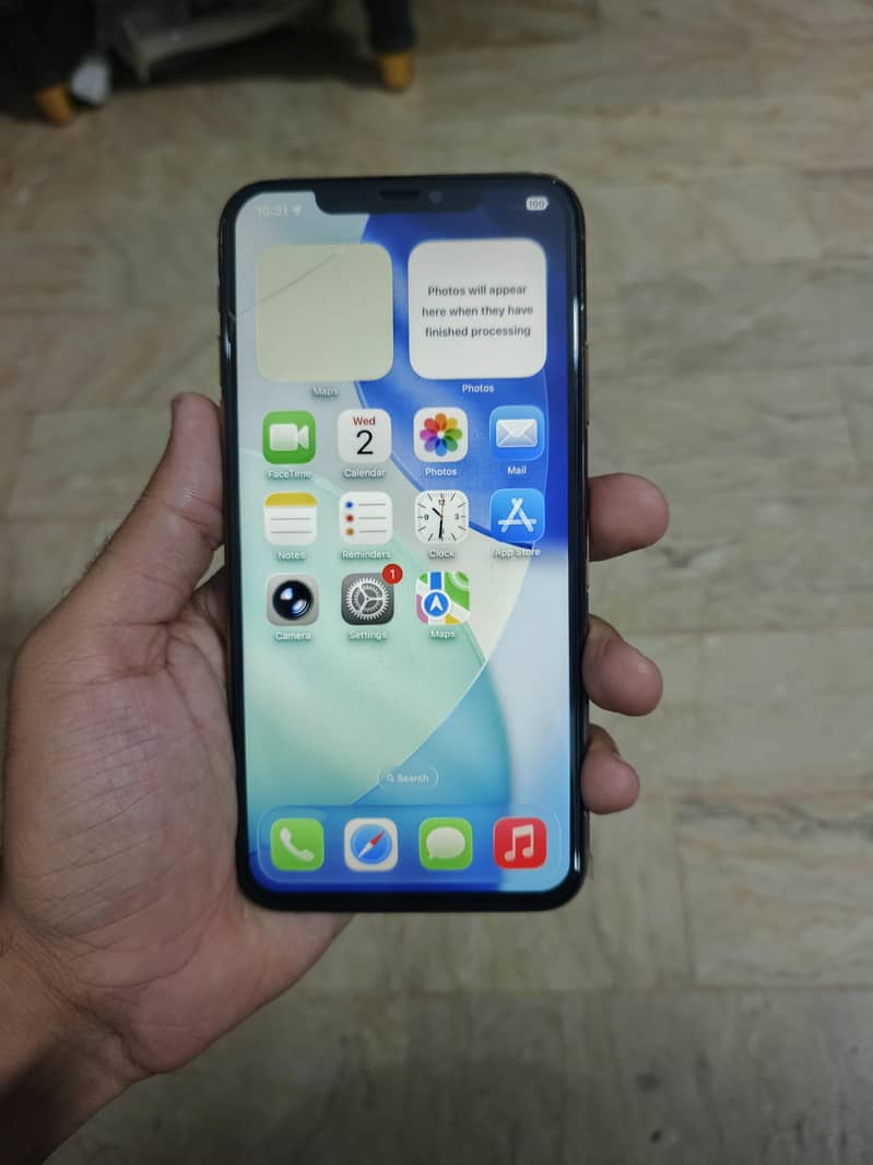 Apple iPhone 11 Pro Max 0