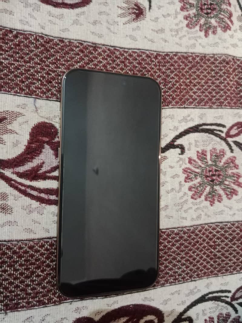 Apple iPhone 16 Pro Max 5