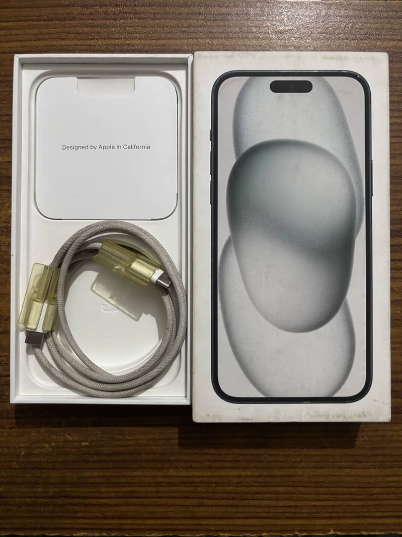 Apple iPhone 15 plus 11