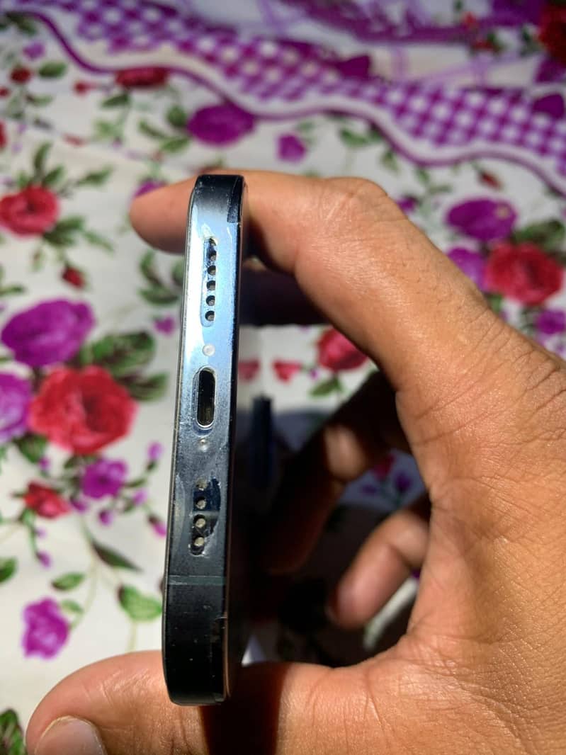 Apple iPhone 12 Pro Max 6