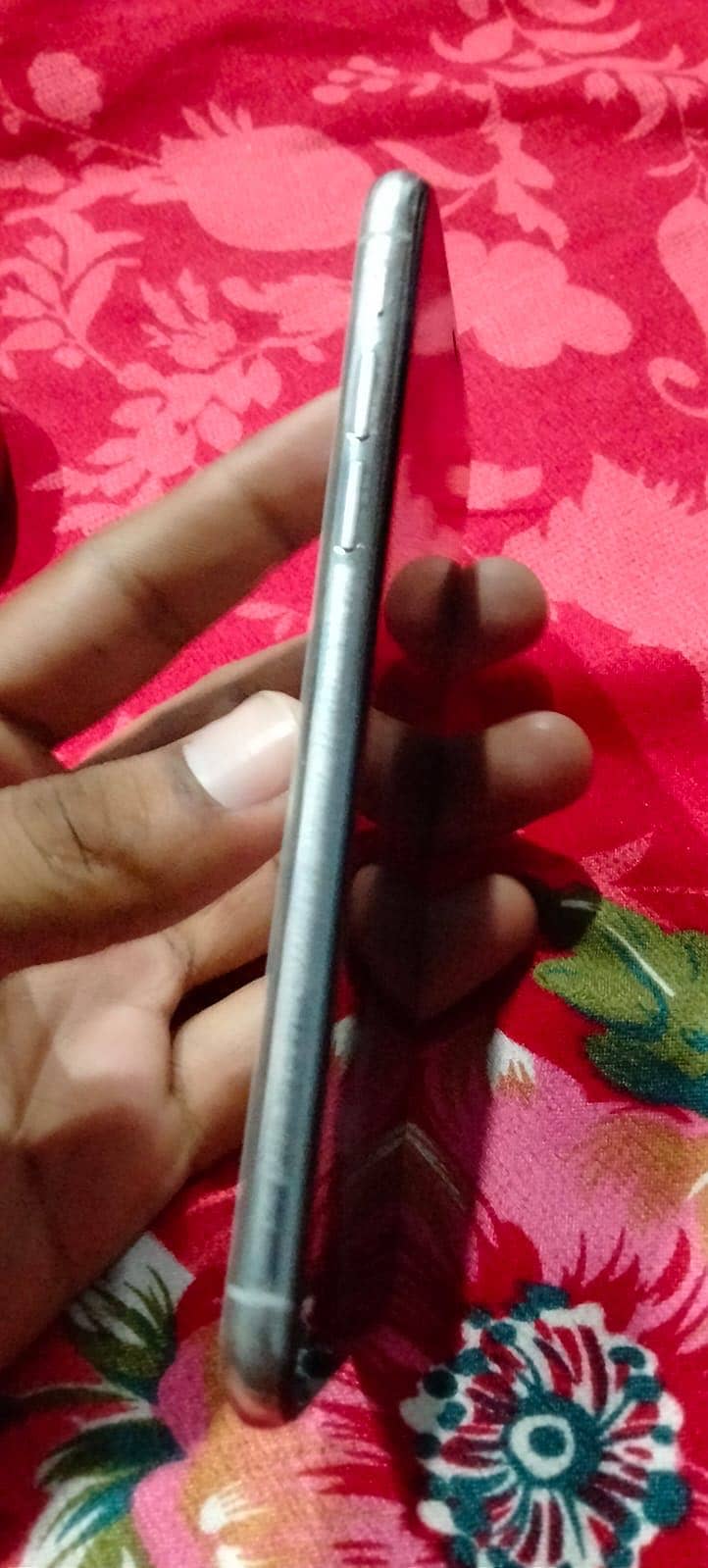 Apple iPhone X 4