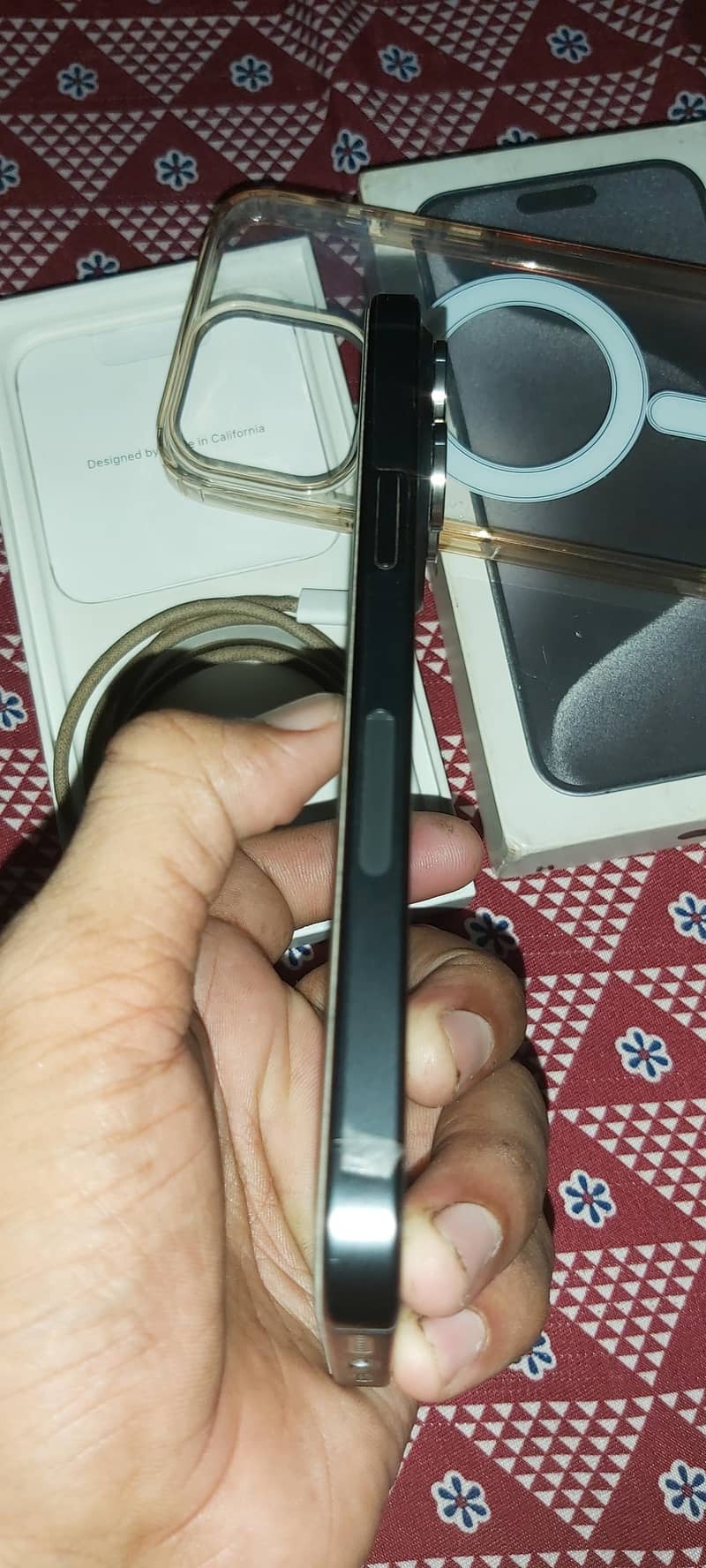 Apple iPhone 15 Pro Max 3