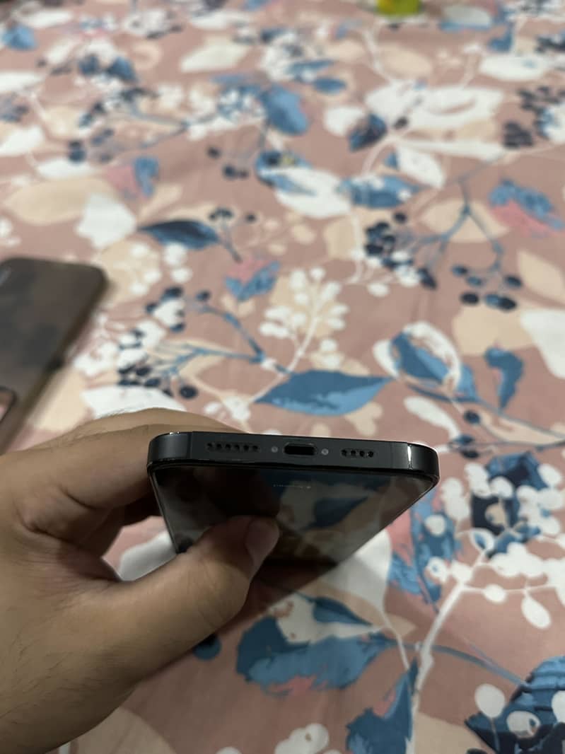 Apple iPhone 14 Pro Max 3