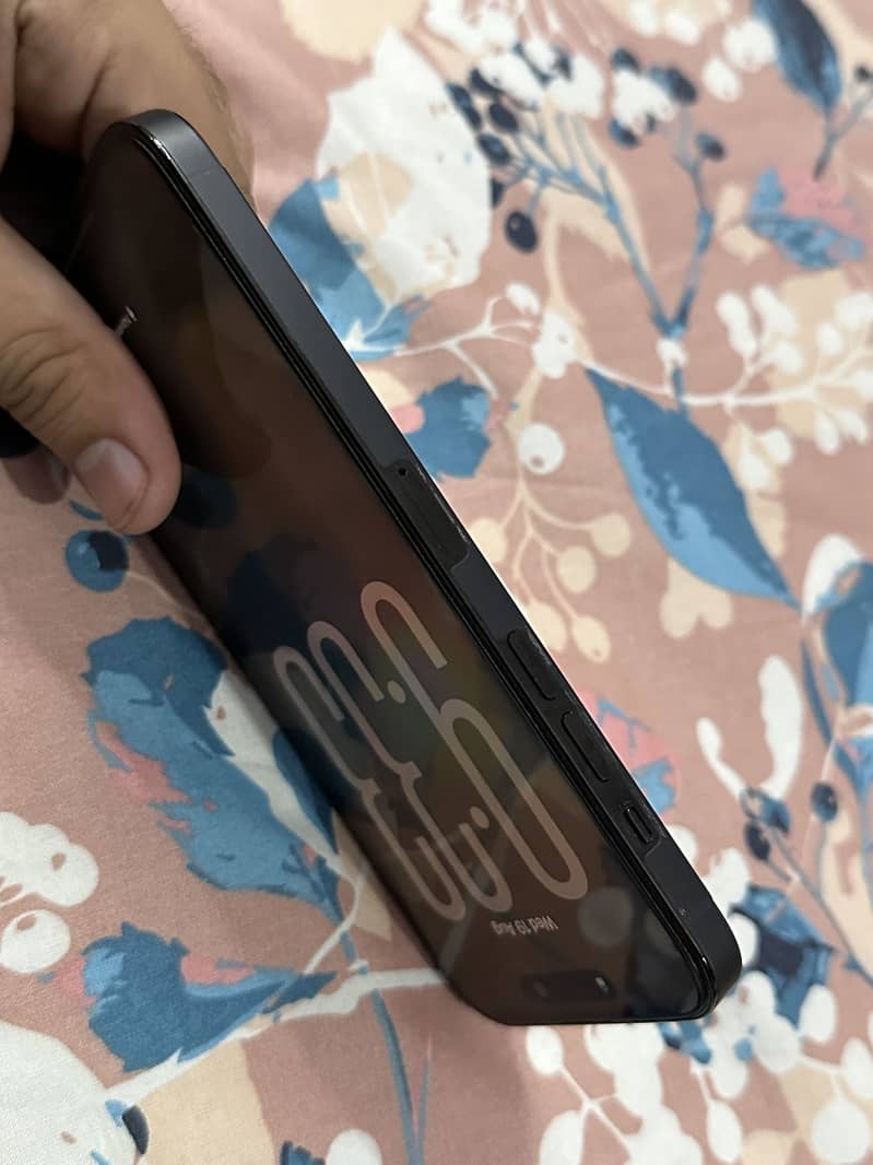 Apple iPhone 14 Pro Max 7