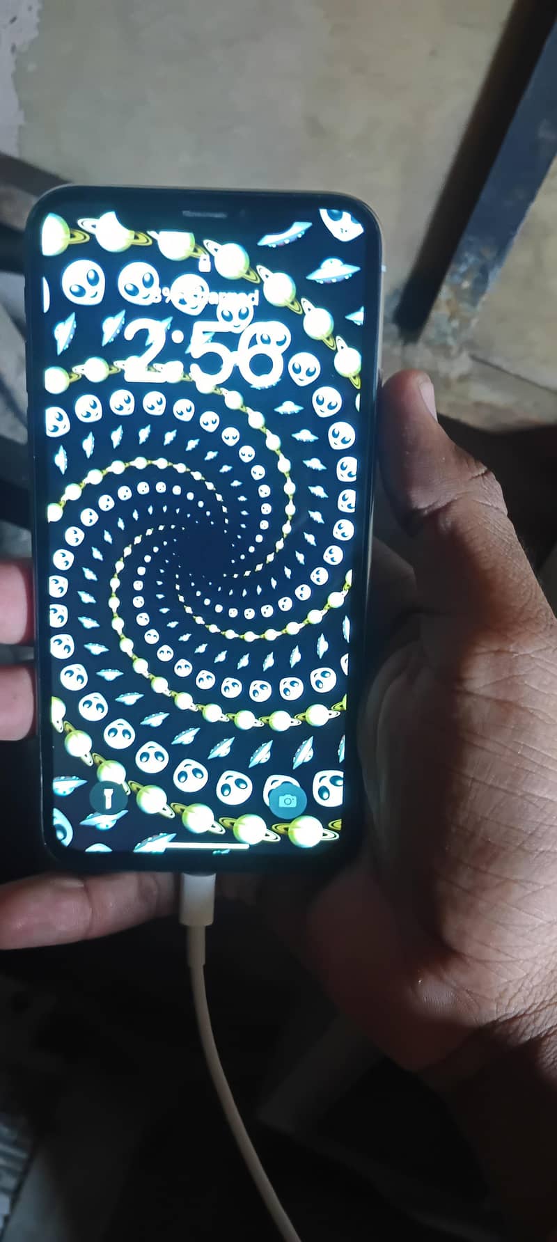 Apple iPhone XS 4
