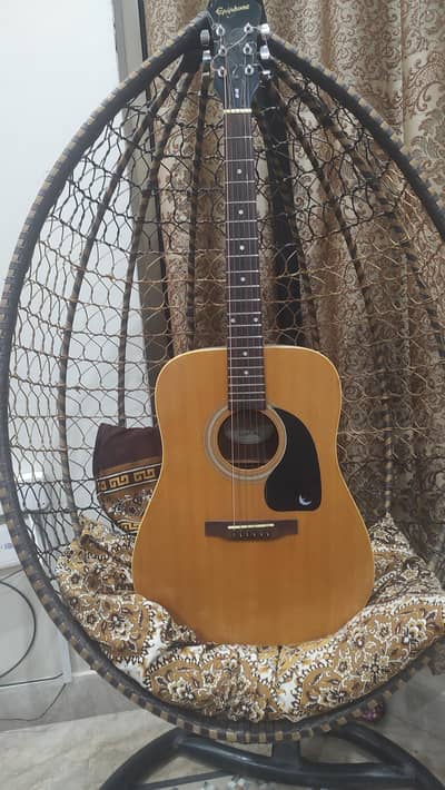 Epiphone DR 100 acoustic original jumbo size guitar