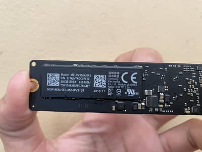 Original Apple MacBook 256GB SSD