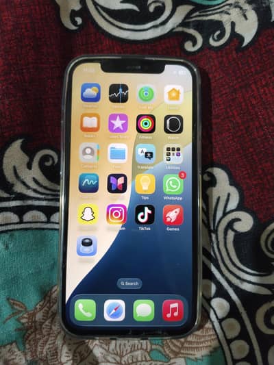 Apple iPhone 12