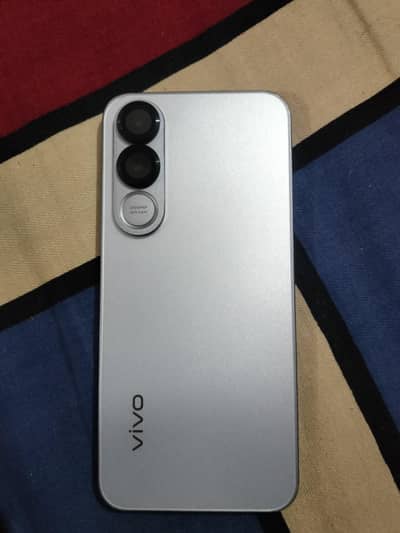 Vivo V70 FE 5G