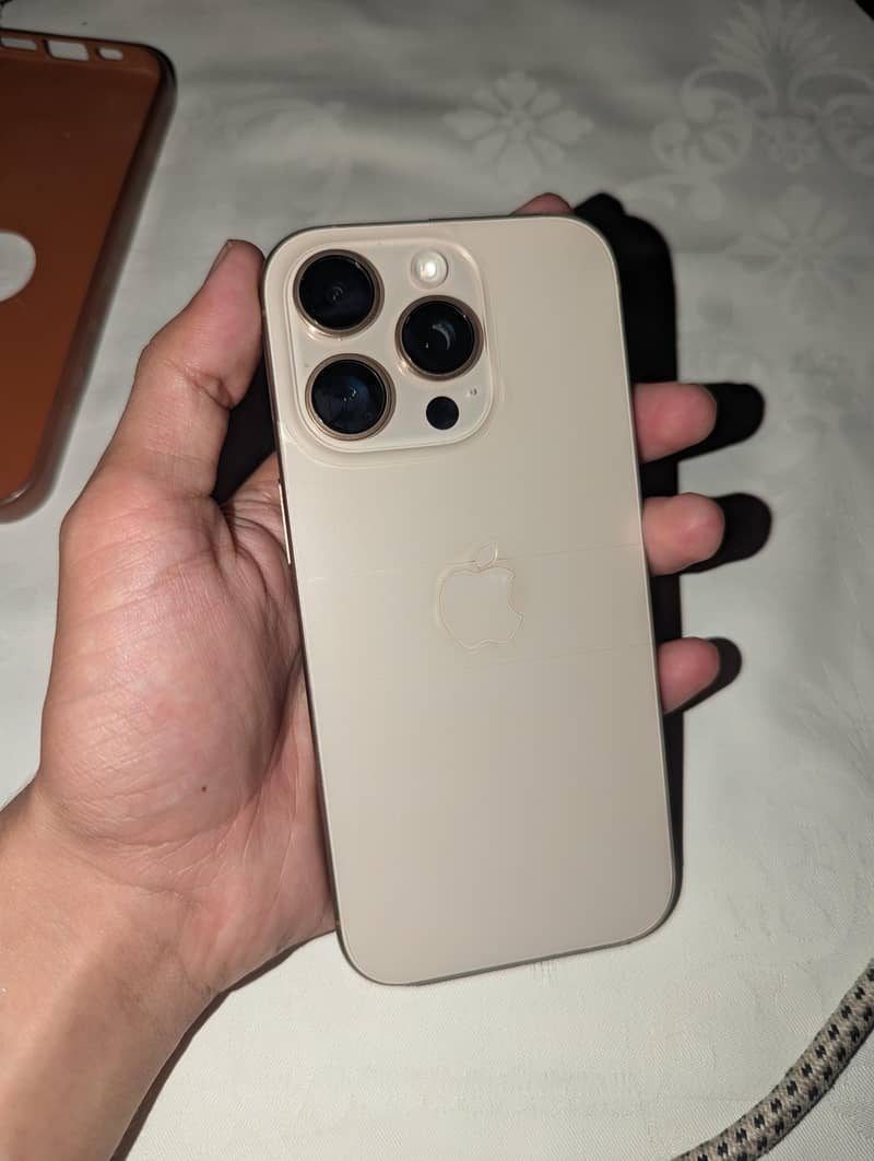 Apple iPhone 17 Pro 0