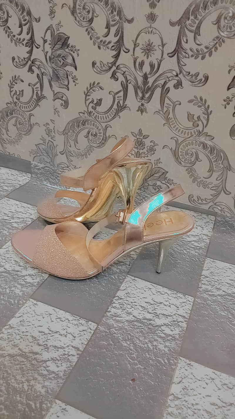10/10 heels 1