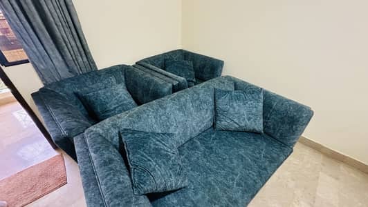 7 Seater - Pure Turkish High Quality 9.5/10